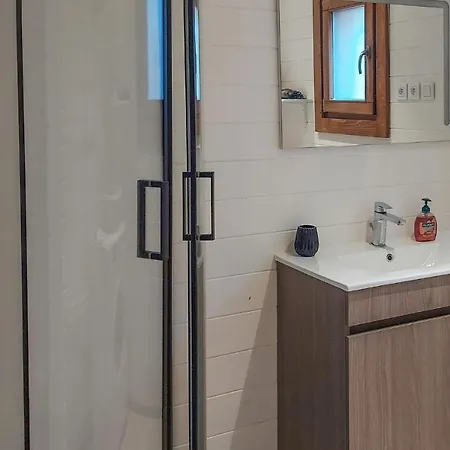 3 Bedroom Amazing In Sainte Croix-volvestre